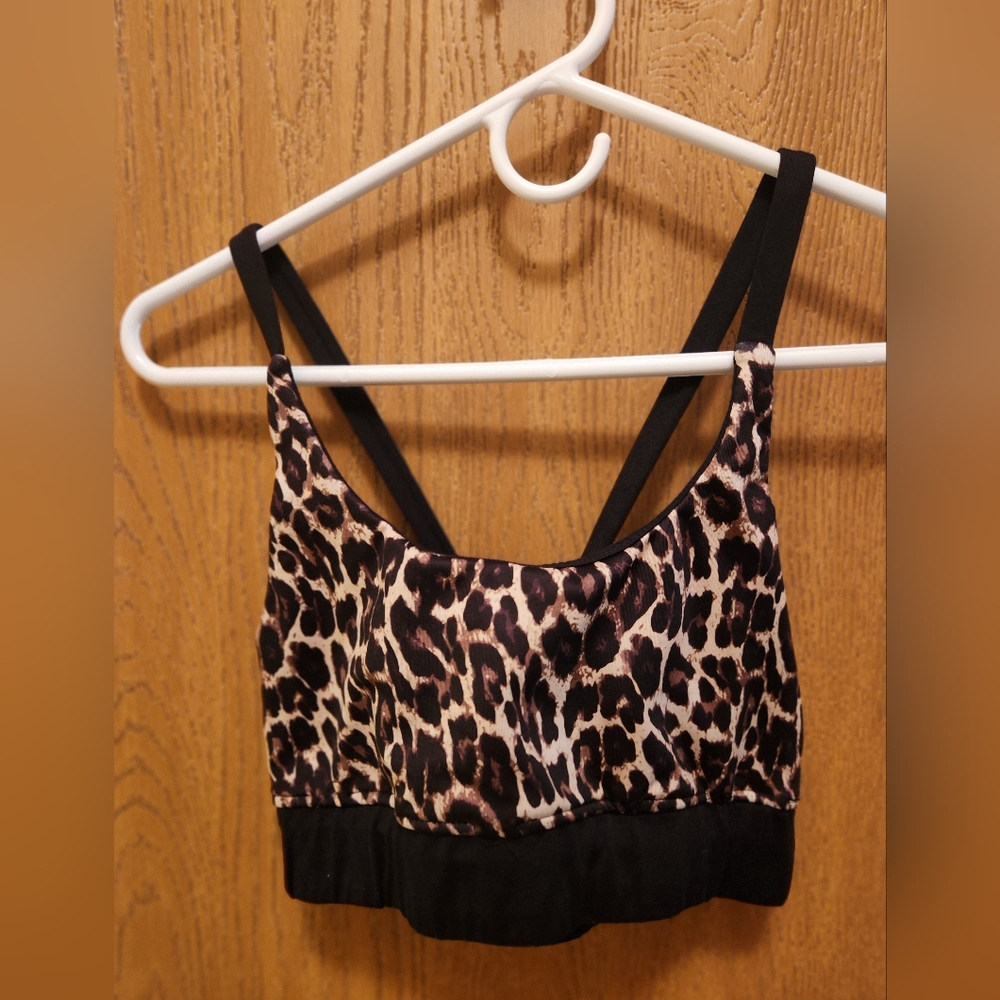 Leopard Print Women's Sports Bra